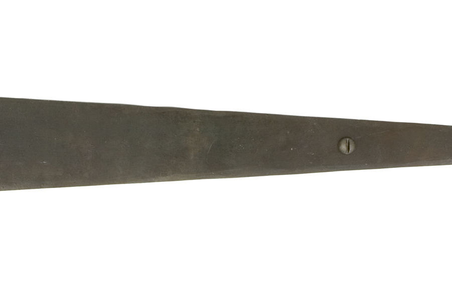 From The Anvil Beeswax 18" Arrow Head Hinge (pair)