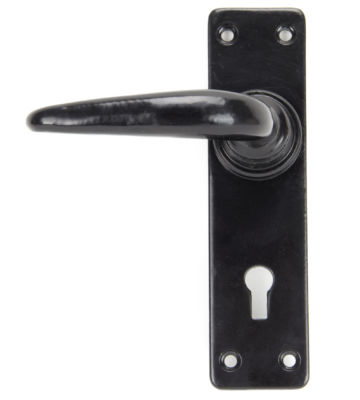 From The Anvil Black Smooth Lever Lock Set