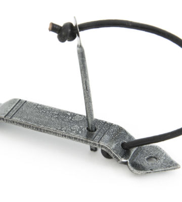 From The Anvil Pewter Locking Gothic Screw on Staple