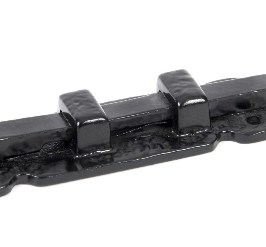From The Anvil Black 4" Straight Monkeytail Bolt