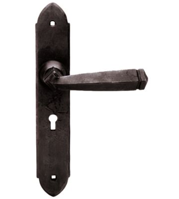Carlisle Brass BW5504 Gothic Lever On Backplate – Lock 57mm C/C 250 X 43mm / Lever 125mm /Prj 70mm 250 X 43 – Pair