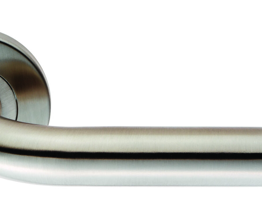 CARLISLE BRASS CSL1190SSS NERA 19MM DIA. SAFETY LEVER ON CONCEALED FIX SPRUNG ROUND ROSE - PAIR
