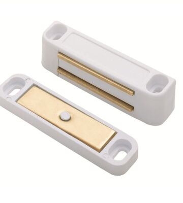 Carlisle Brass FTD835BNWH Ftd Nylon Magnetic Catch (4.5kg Pull) 56 X 14 X 14mm 56 X 14 X 14