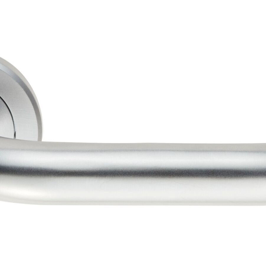 CARLISLE BRASS SZ500SC DDA COMPLIANT LEVER ON ROSE 52MM ROSE - Pair