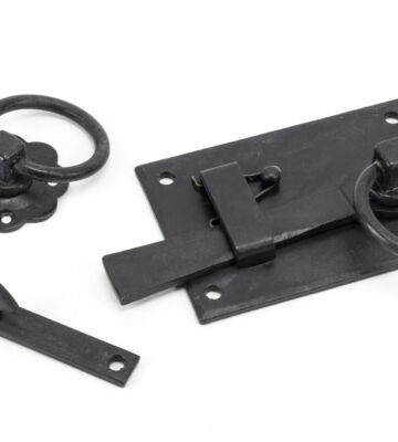 From The Anvil External Beeswax Cottage Latch – RH