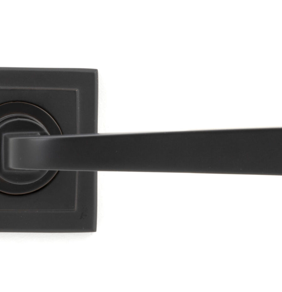 From The Anvil Aged Bronze Avon Round Lever on Rose Set (Square) - Image 3