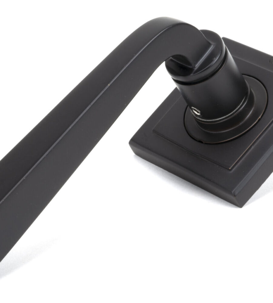 From The Anvil Aged Bronze Avon Round Lever on Rose Set (Square) - Unsprung