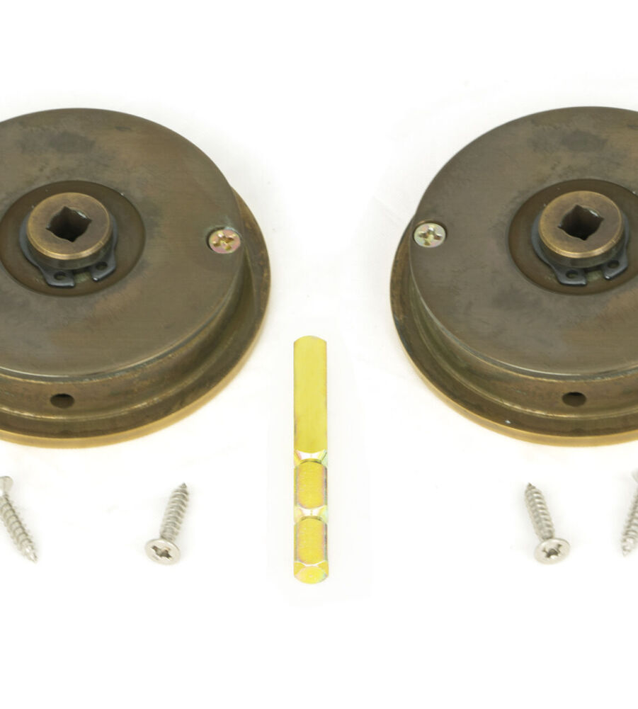 From The Anvil Aged Brass 60mm Plain Round Pull - Privacy Set - Image 5