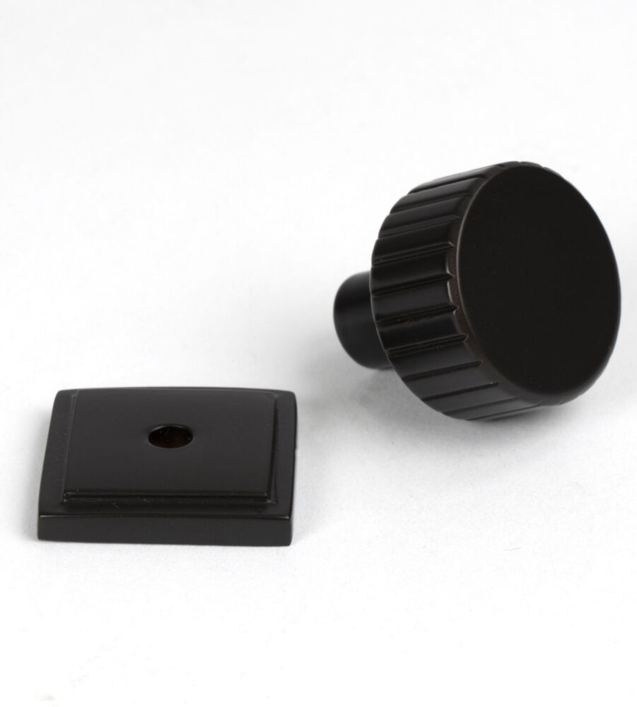 From The Anvil Aged Bronze Judd Cabinet Knob - 25mm (Square) - Image 3