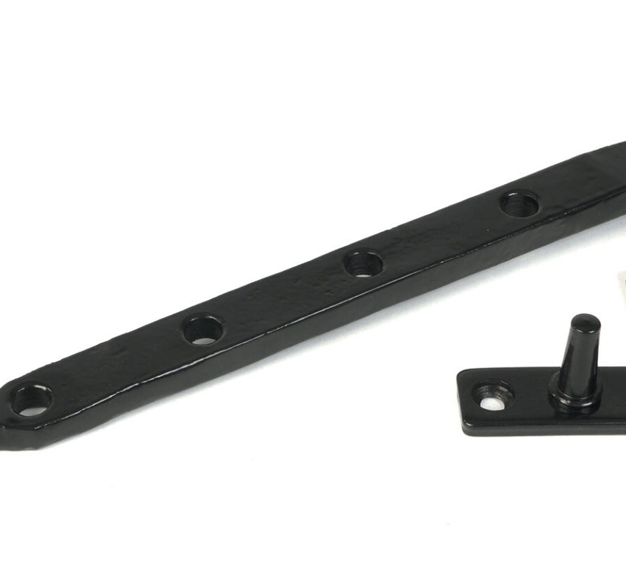 From The Anvil Black 10" Hammered Newbury Stay
