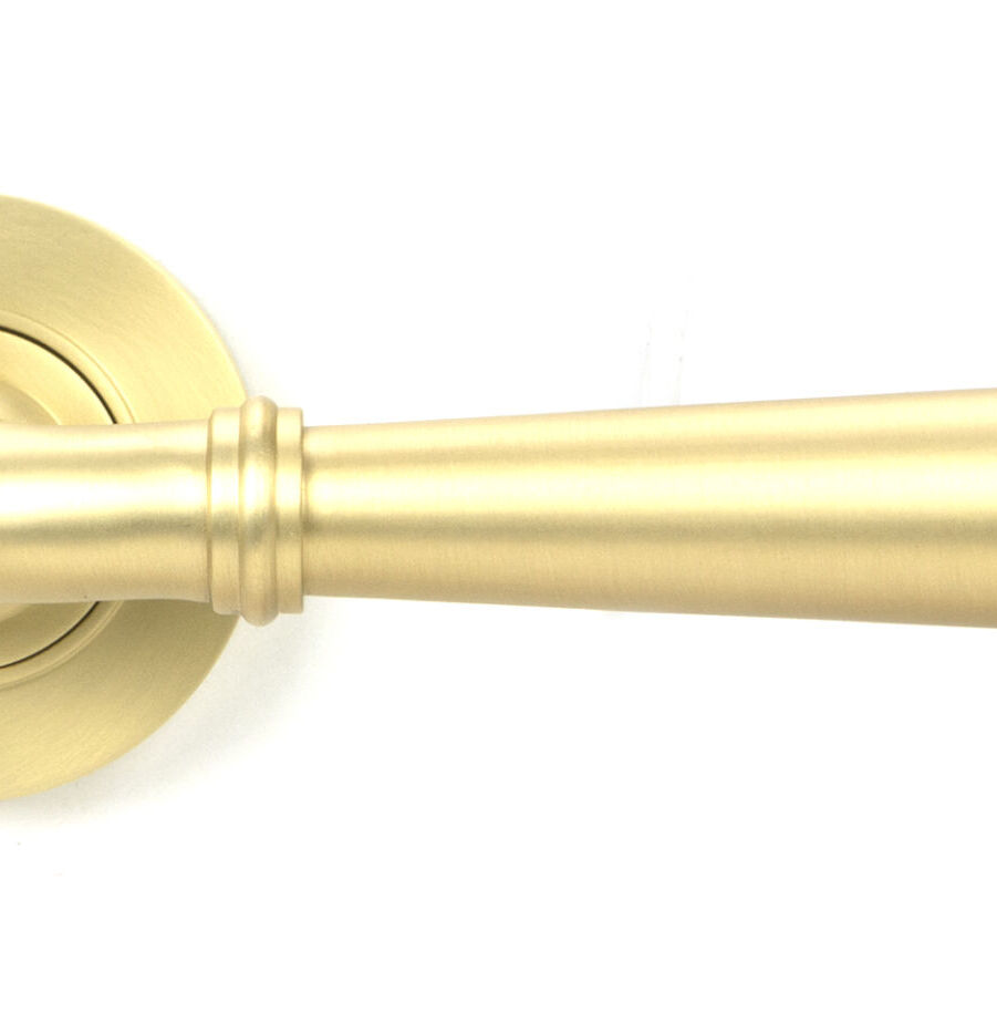 From The Anvil Satin Brass Newbury Lever on Rose Set (Plain) - Image 3
