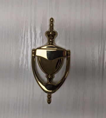 Endurance Urn Door Knocker Prime Gold