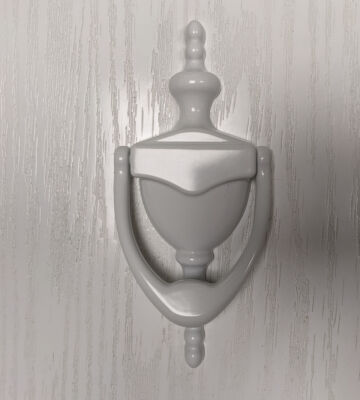 Endurance Urn Door Knocker White