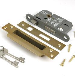 From The Anvil Satin Brass 2½" 5 Lever BS Sash Lock - Image 3